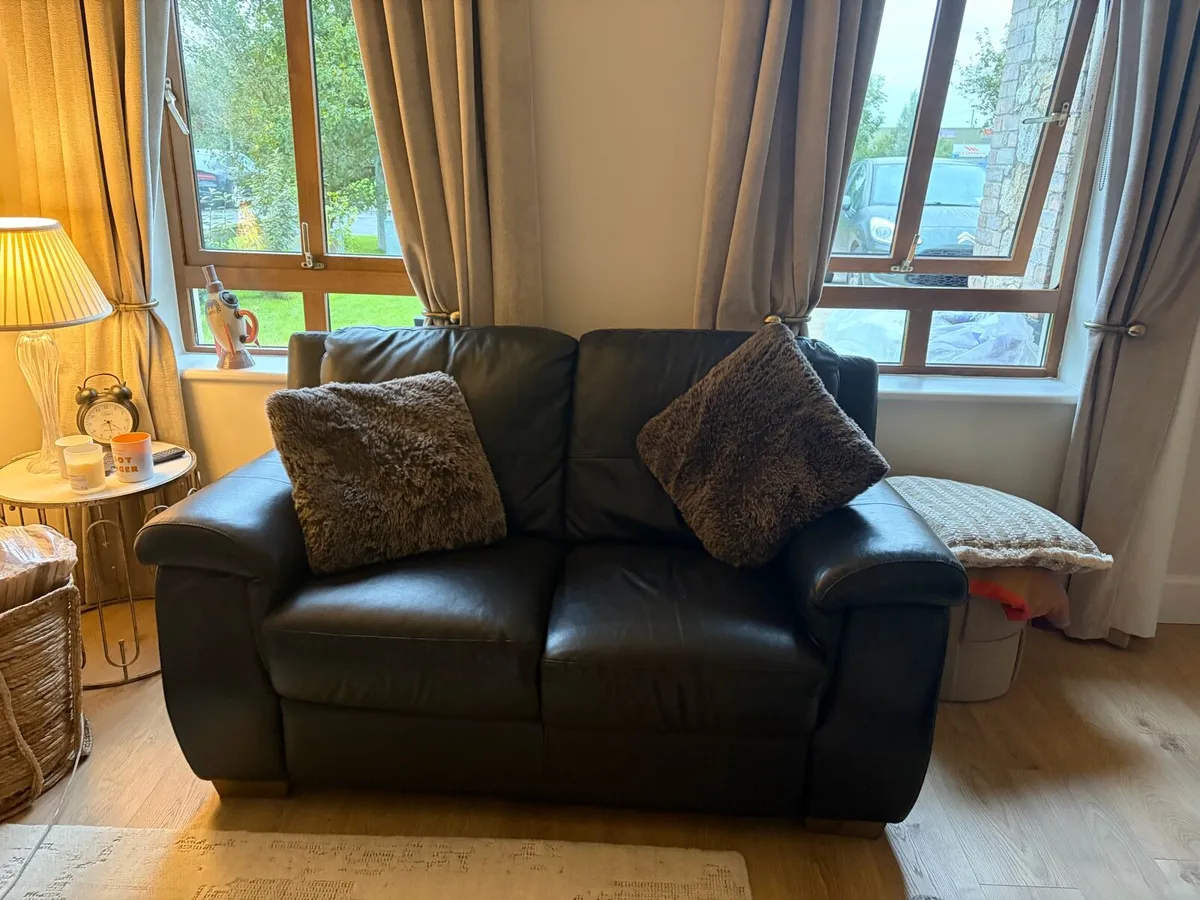 Black Leather 3-Seater & 2-Seater Sofa Set - Image 3