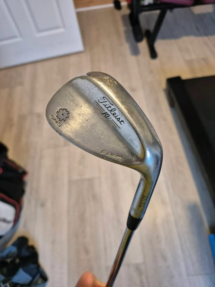 Taylormade Vokey 52 degree Wedge - Image 1