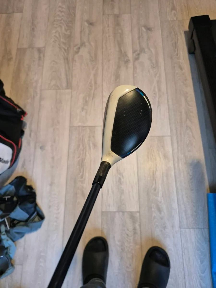 Taylormade Sim2 Max 3 Hybrid - Image 3