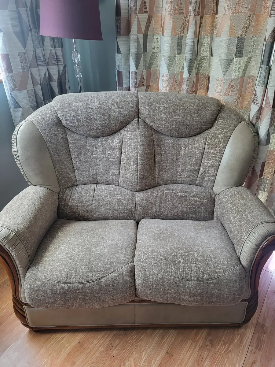 Couch and armchair - Image 3