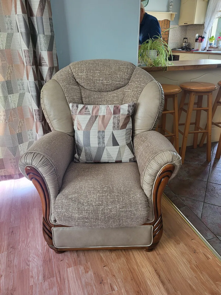 Couch and armchair - Image 4