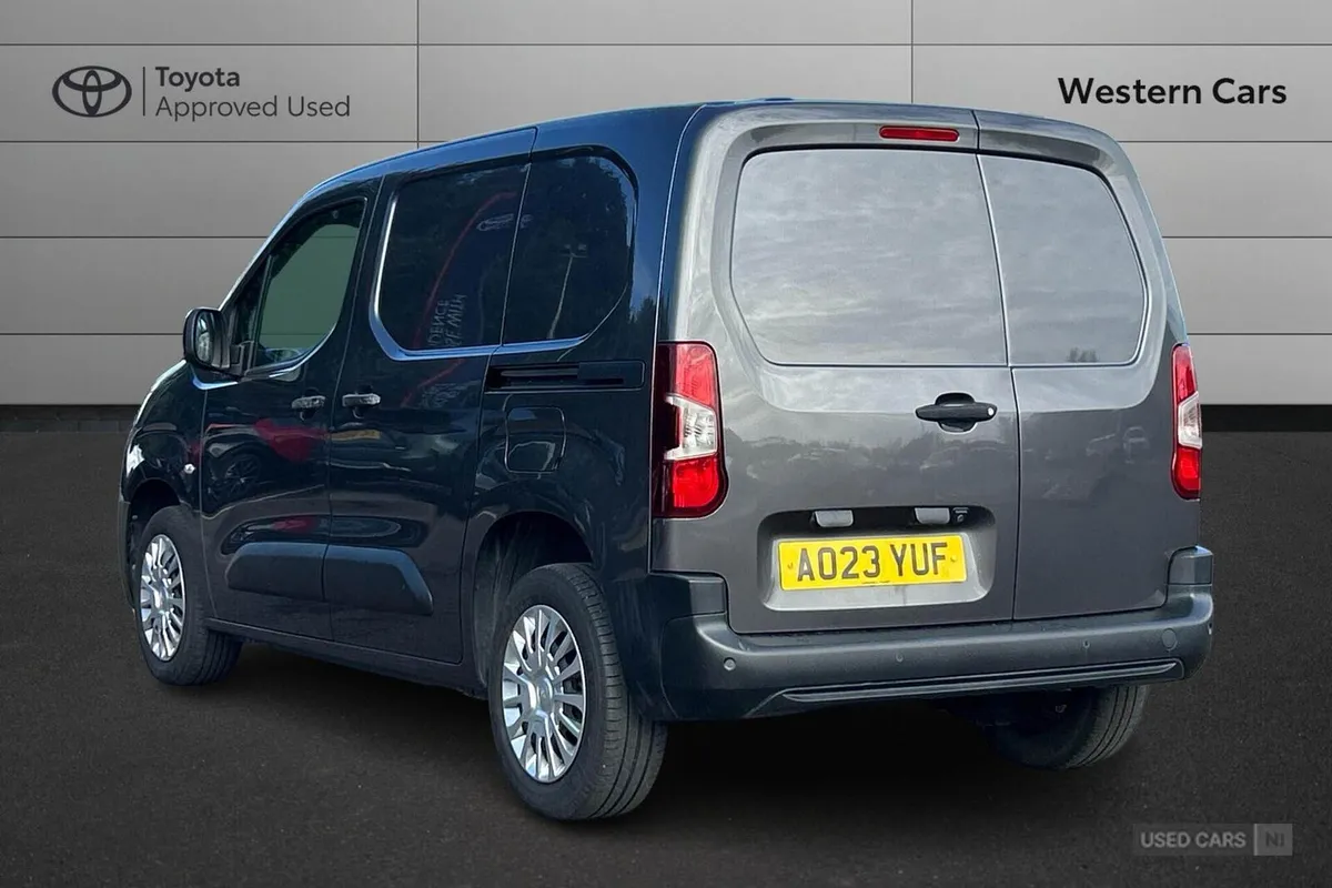 Toyota Proace City 1.5 BlueHDi Icon Short Panel Va - Image 4