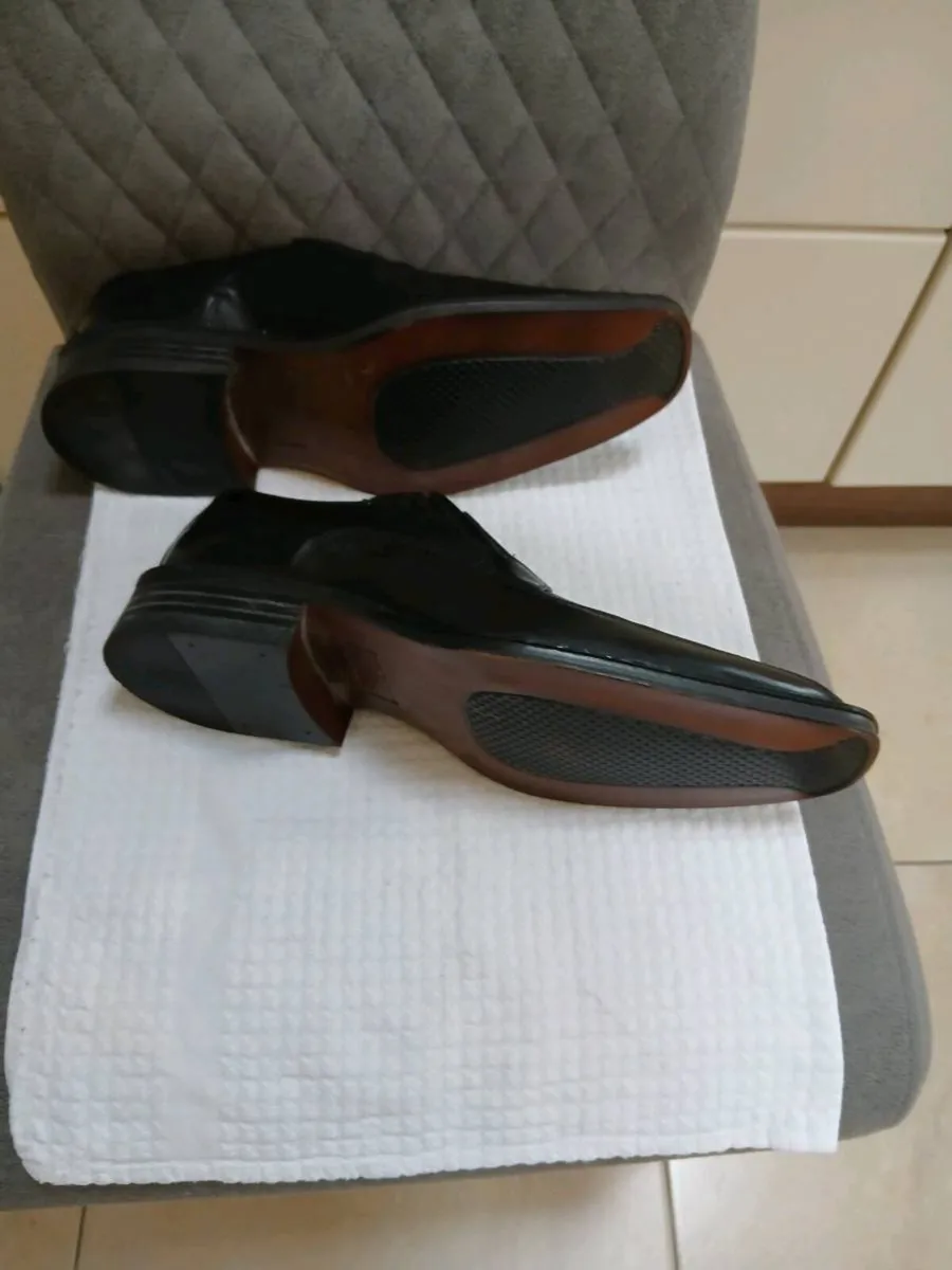 MENS SHOES NEW - Image 4