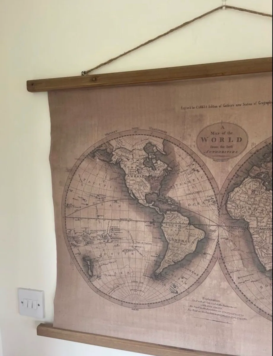 Vintage canvas map of the world - Image 2