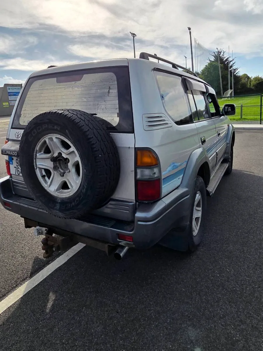 Toyota land cruiser prado - Image 3