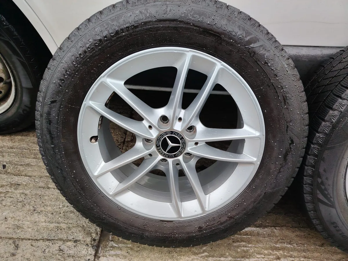 Mercedes alloy wheels - Image 3