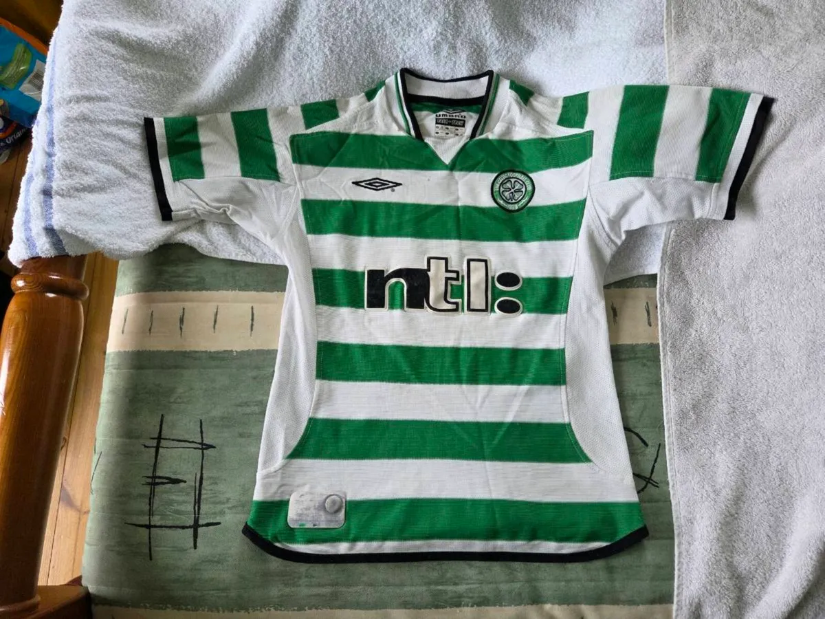 Celtic Football Home Jersey 2001 to 2003 Shirt - Image 1