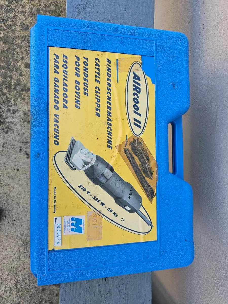 Aircool 2 Horse Clippers - Image 1