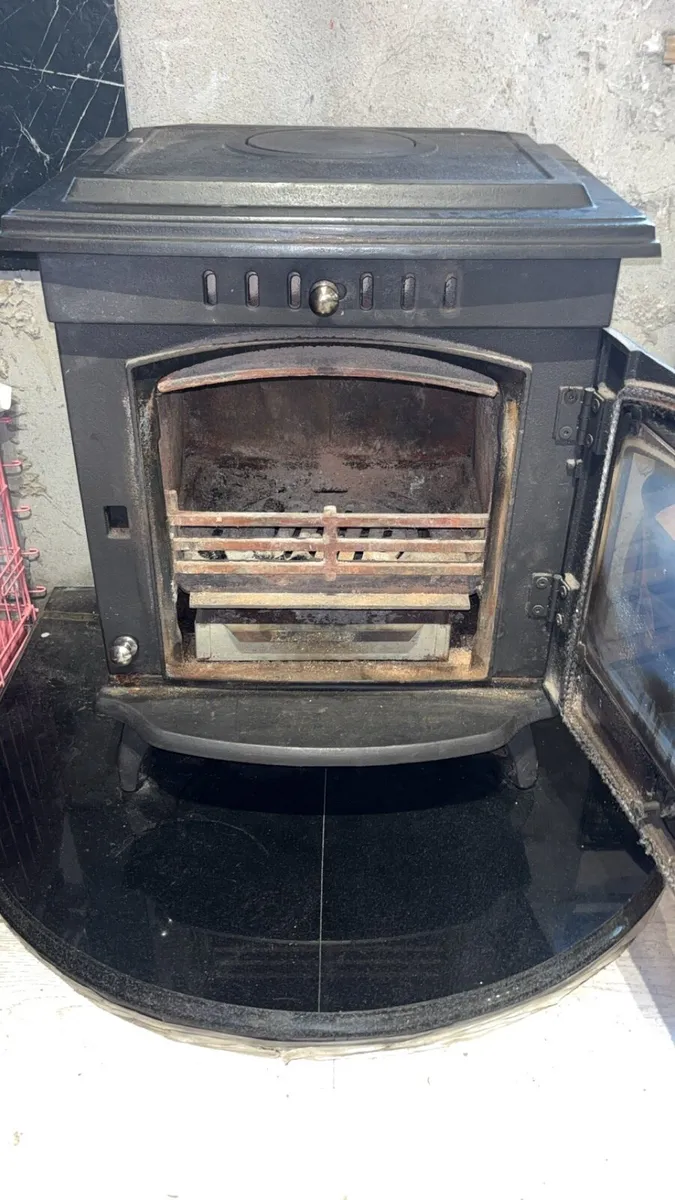 10.6kw Mulberry Stove + Chimney - Image 1