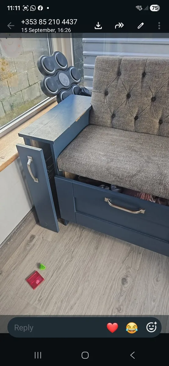 Kichen unit seat and storage - Image 2