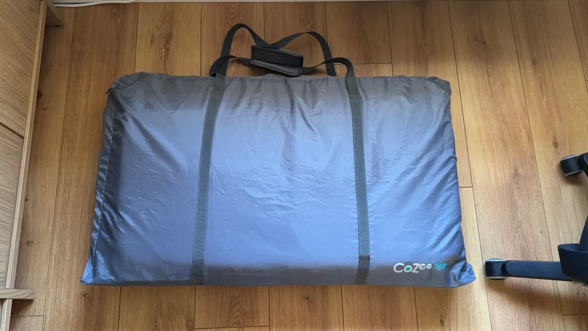 Tutti Bambini Cozee Air Bedside Crib - Image 1