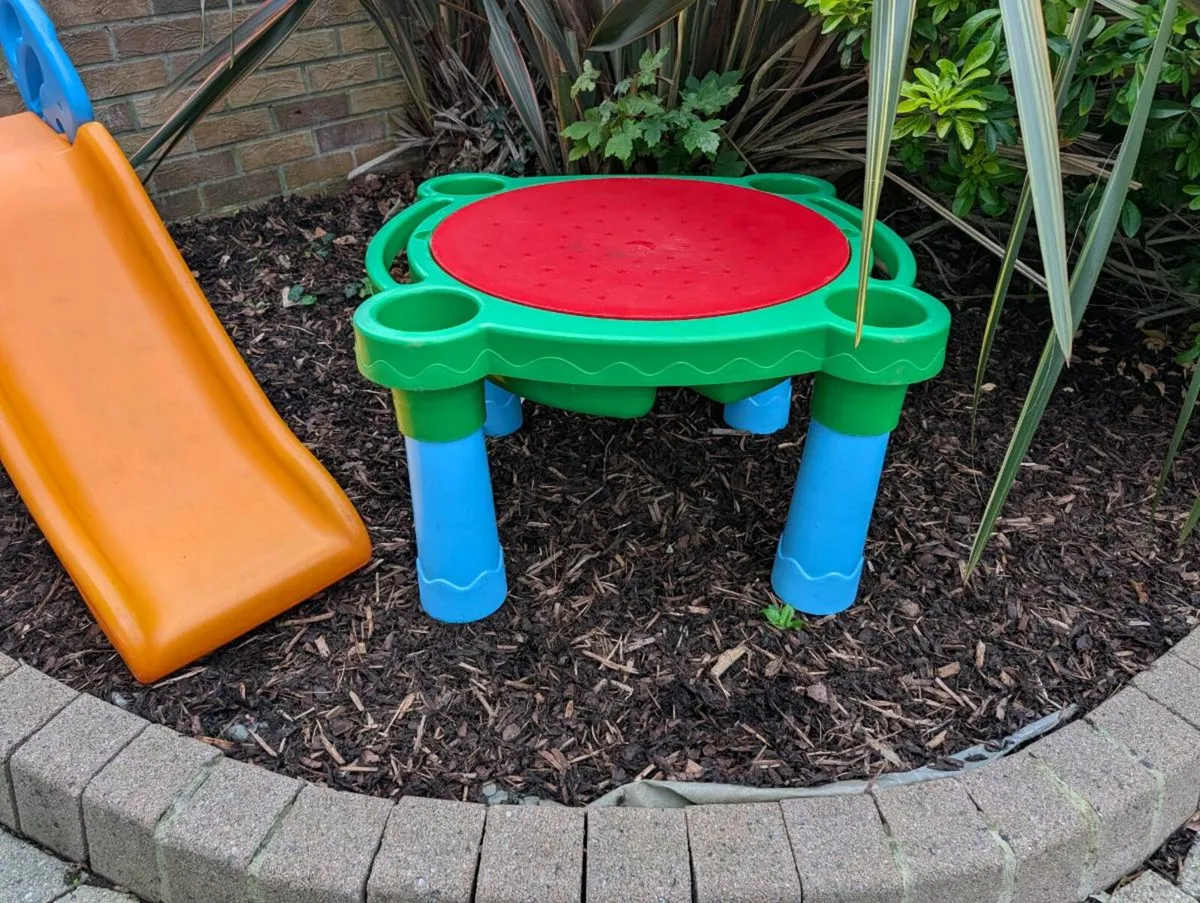 Kids slide and water/sand table - Image 2