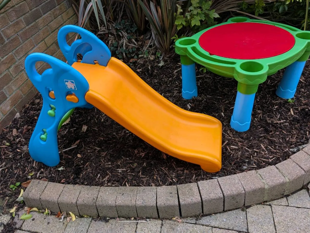 Kids slide and water/sand table - Image 1