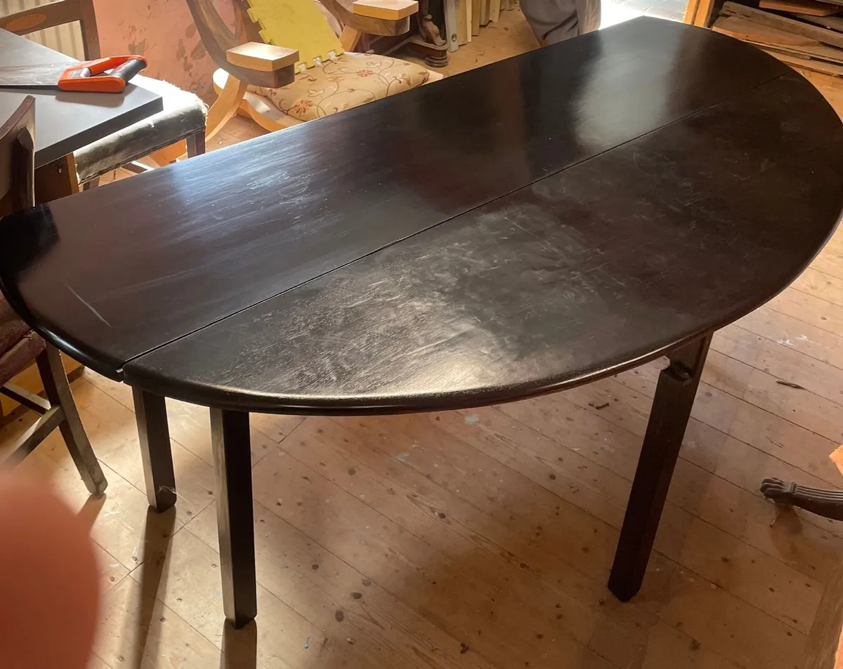 2 HUNTING TABLES - Image 3