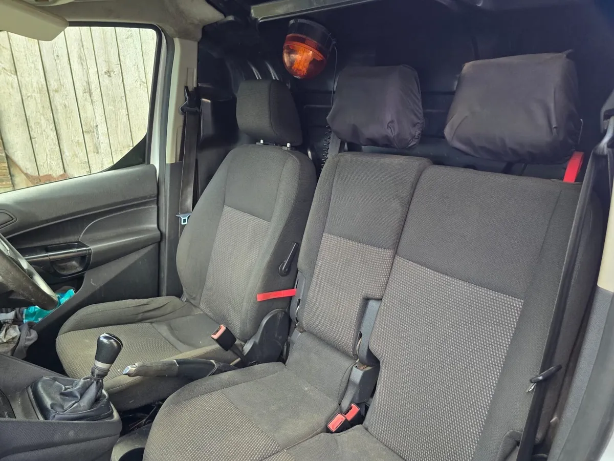 Ford Transit Connect - Image 4