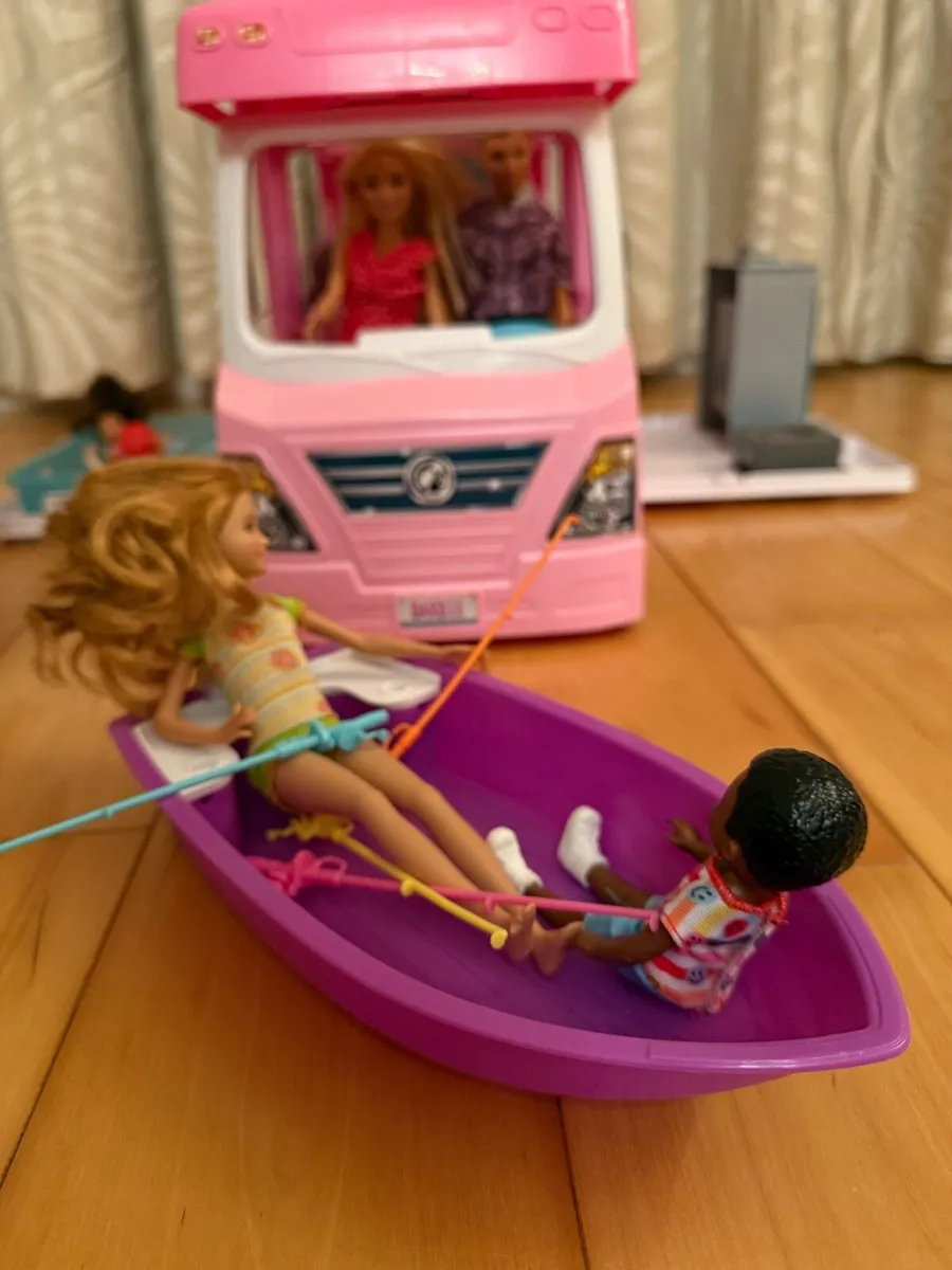 Barbie 3-in-1 DreamCamper & Camping Playset - Image 4