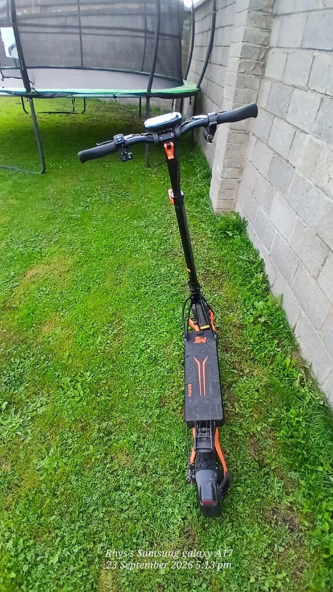 Electric scooter - Image 1