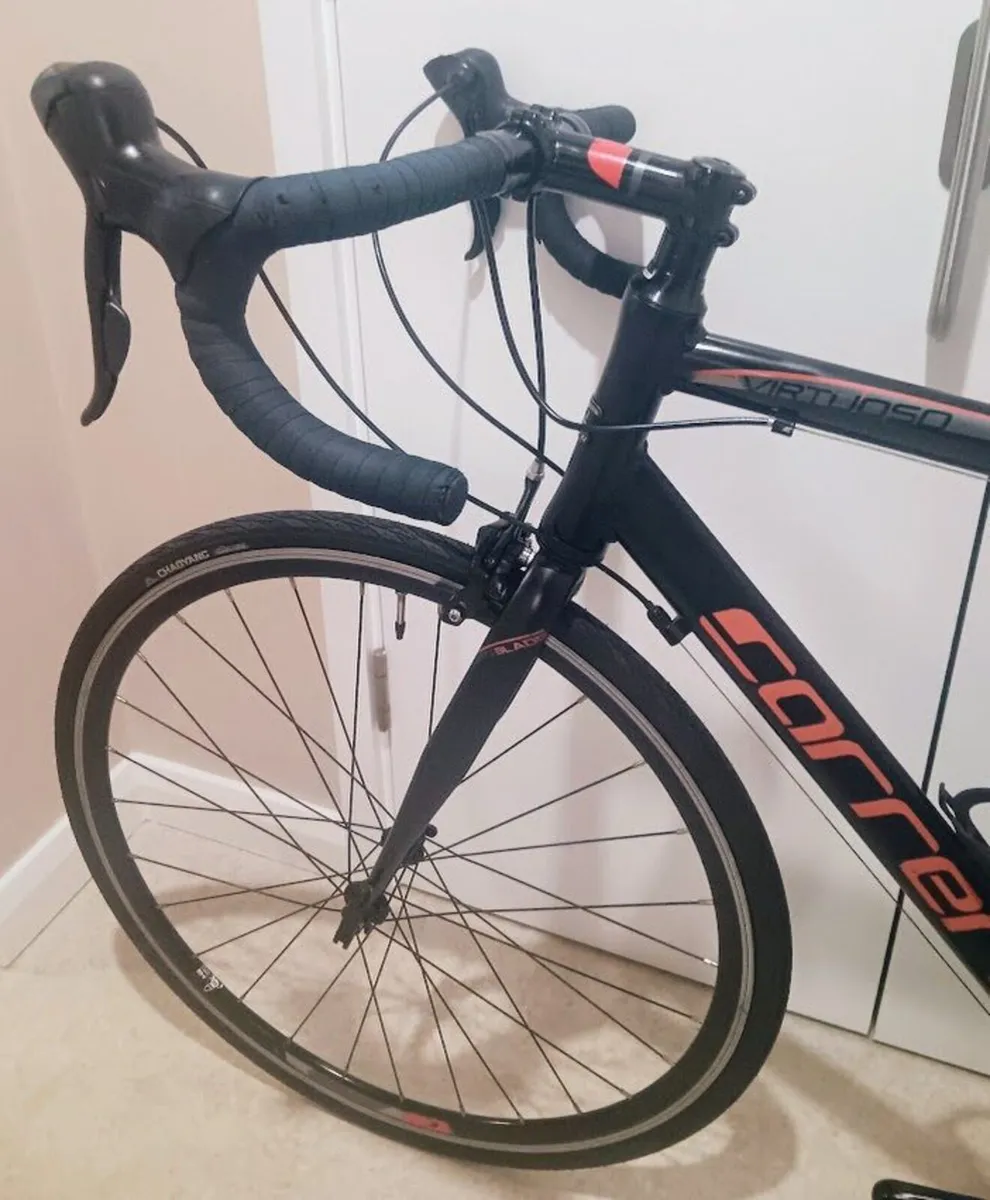 Large carrera road bike in great working condition - Image 3