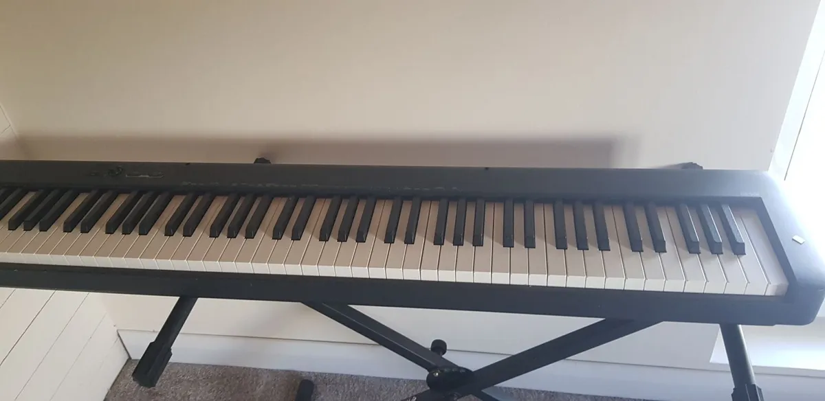 Casio piano - Image 1