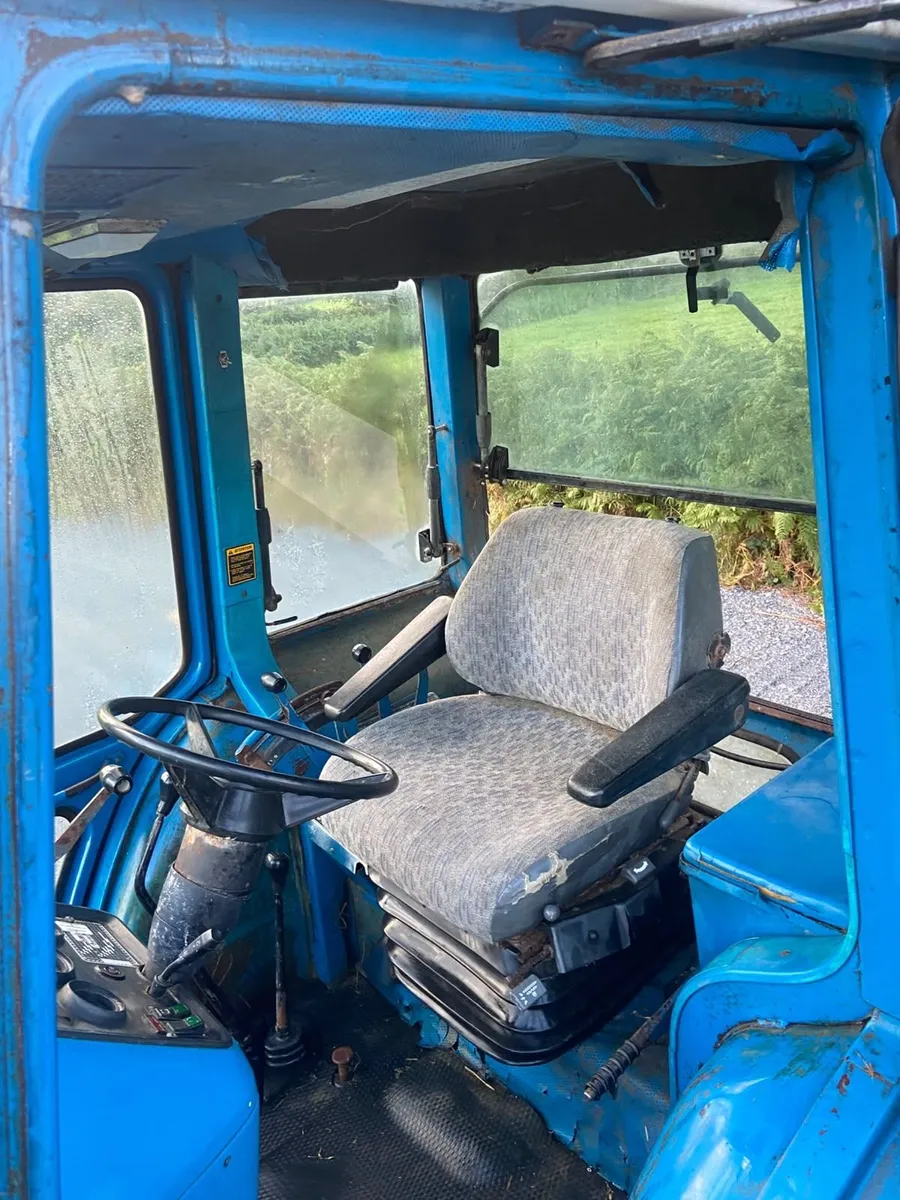 Ford 8210 - Image 2