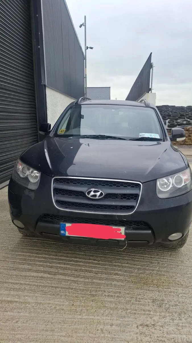 Hyundai Santa Fe 2012 - Image 3