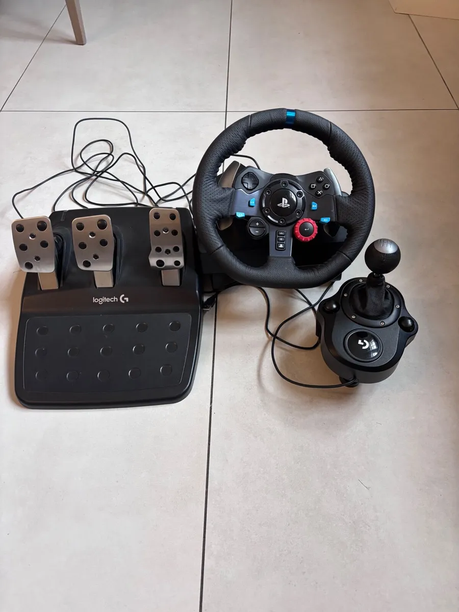 Logitech Steering Wheel, Pedals & Gear stick