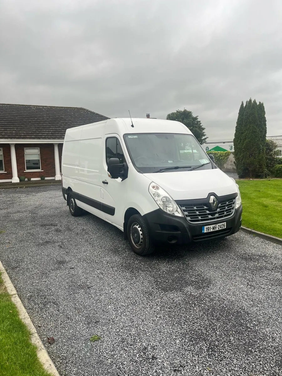 2019 Renault Master - Image 1