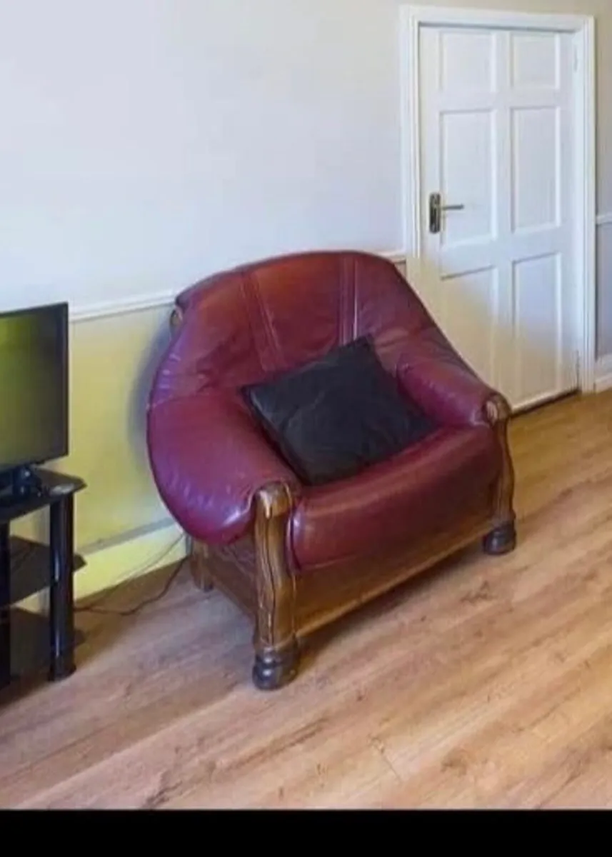 Couch - Image 1