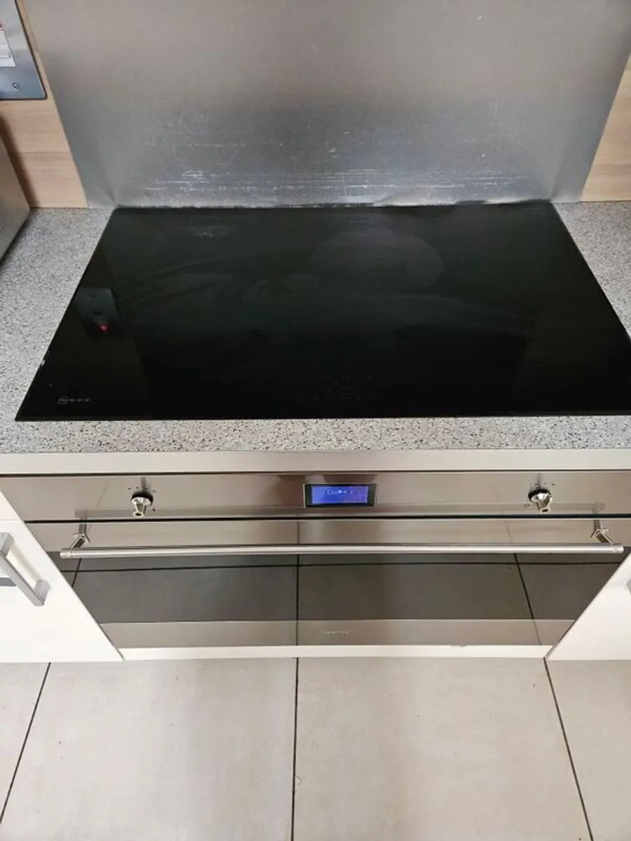 Oven 90cm Smeg..Gorgeous Modern - Image 3