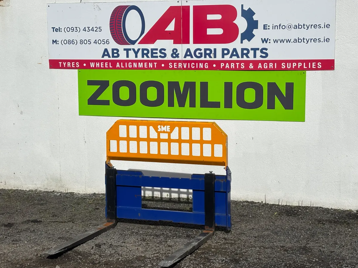 Skid Steer Pallet Forks For Sales - Image 1