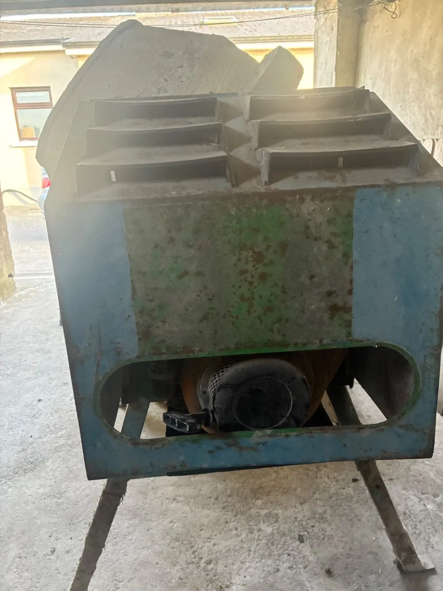 3 barrow diesel mixer - Image 3