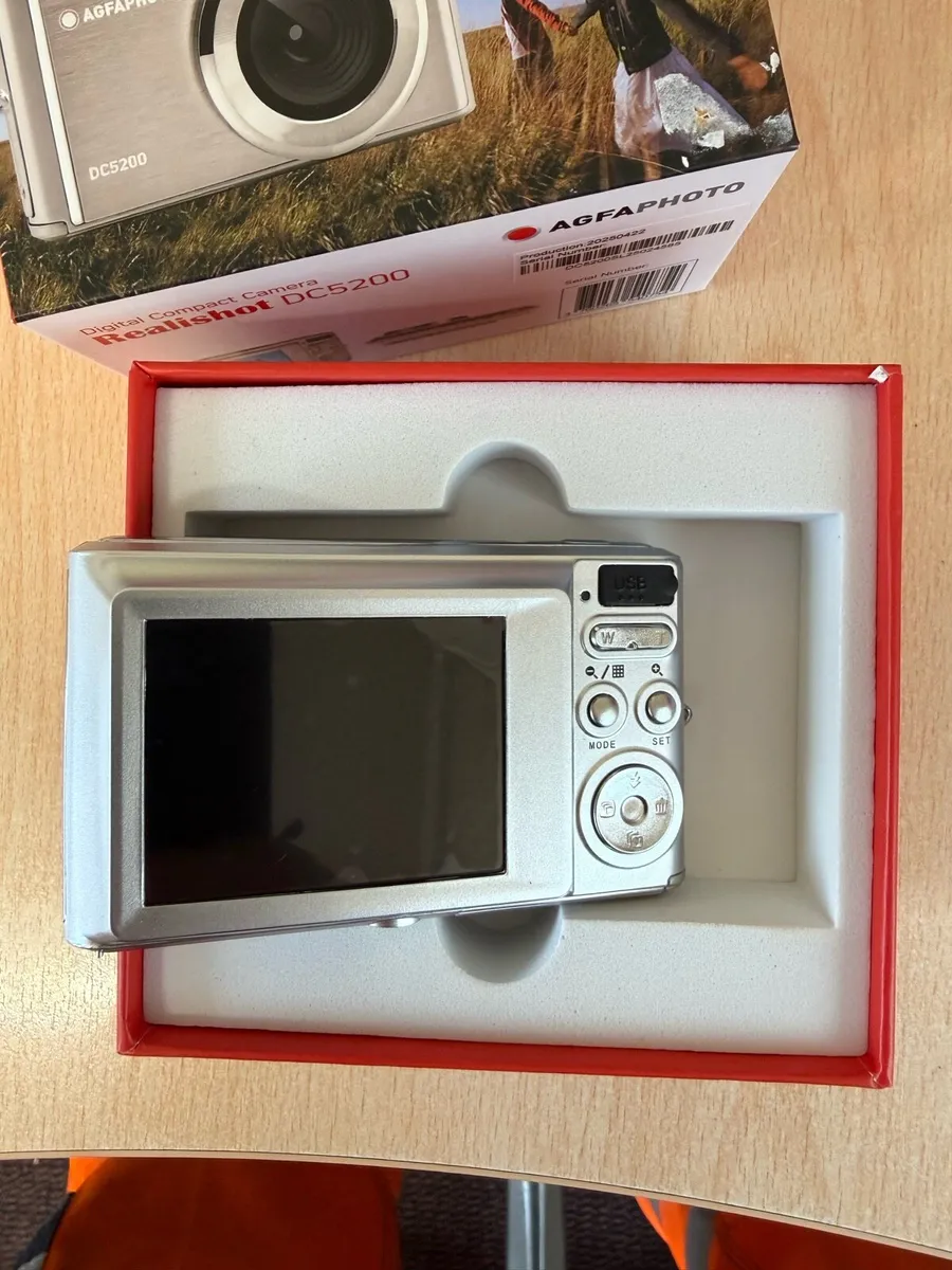 Digital camera - Image 2