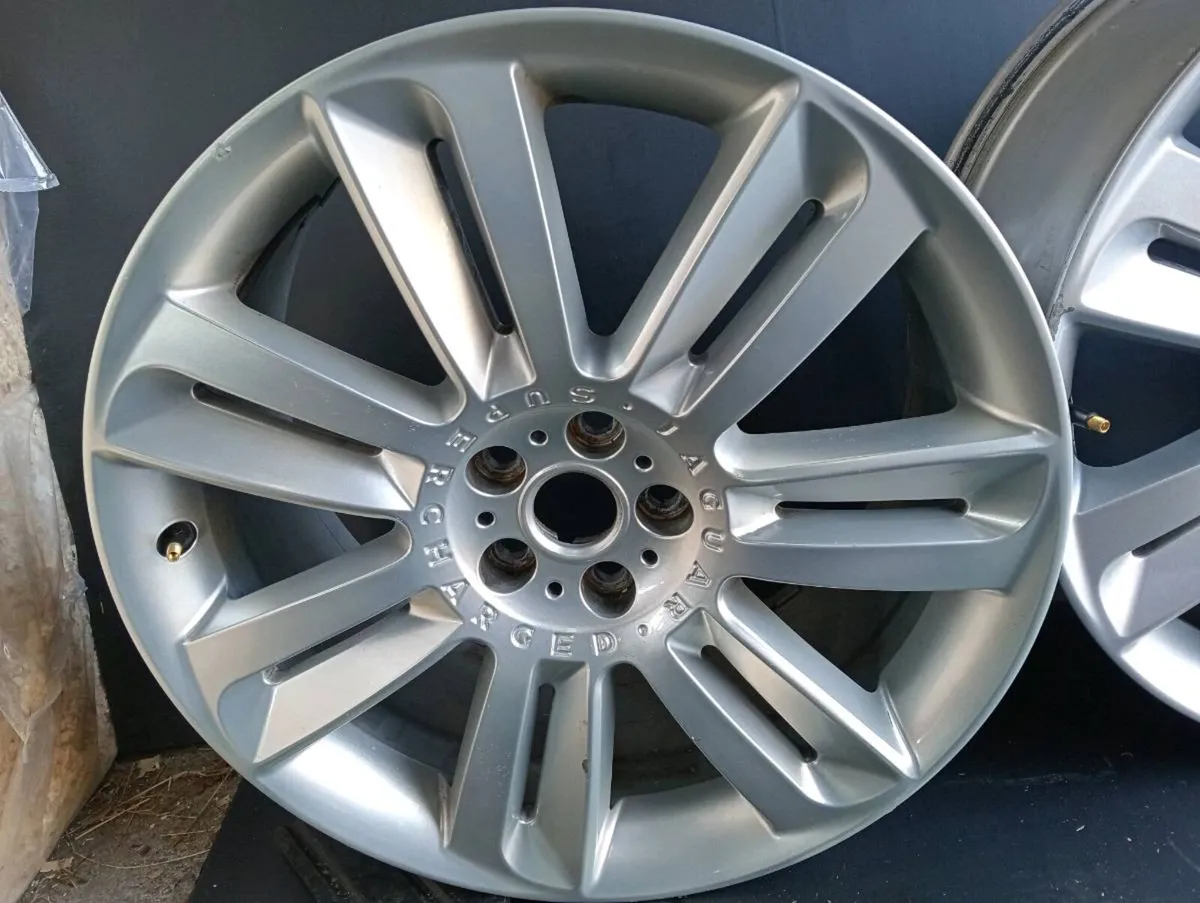 Jaguar 20" Supercharged Alloy wheels. - Image 3