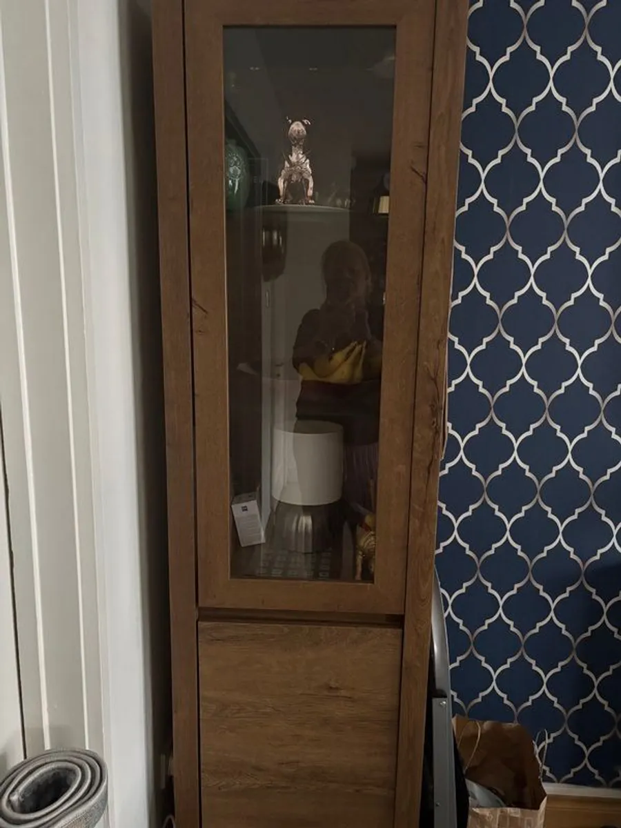 Shelved display cabinet - Image 1