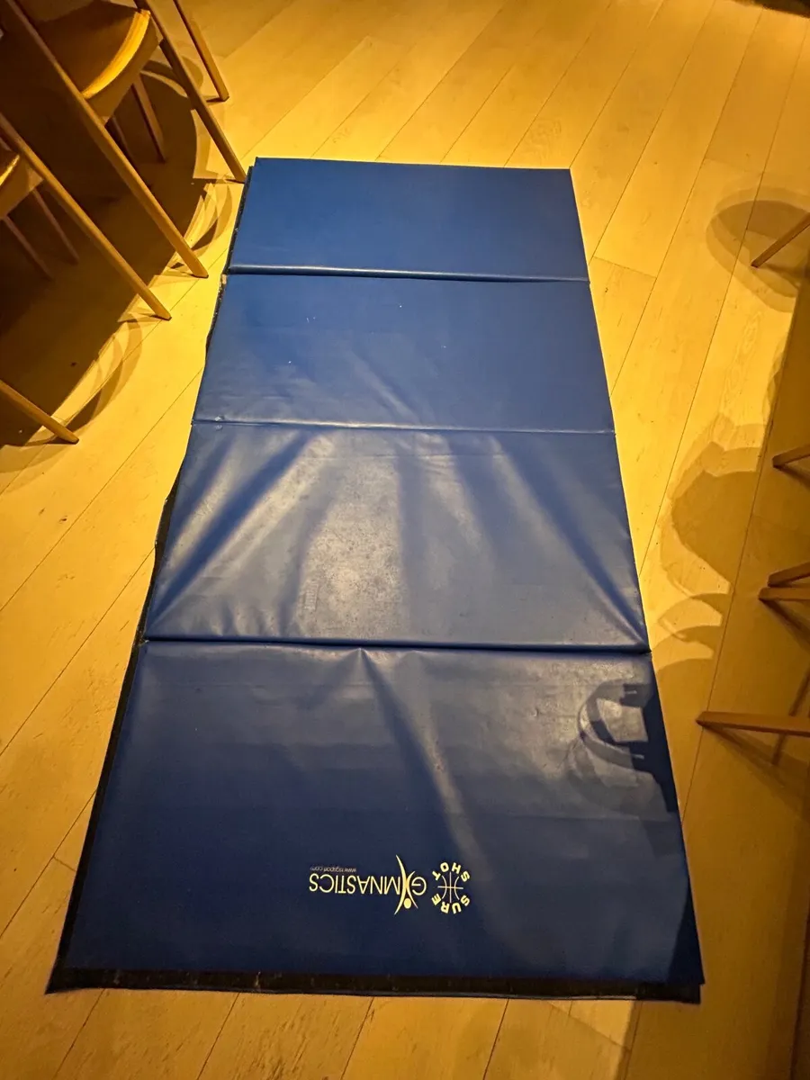 Sure shot gymnastics 4ft x 8ft folding crash matt - Image 1