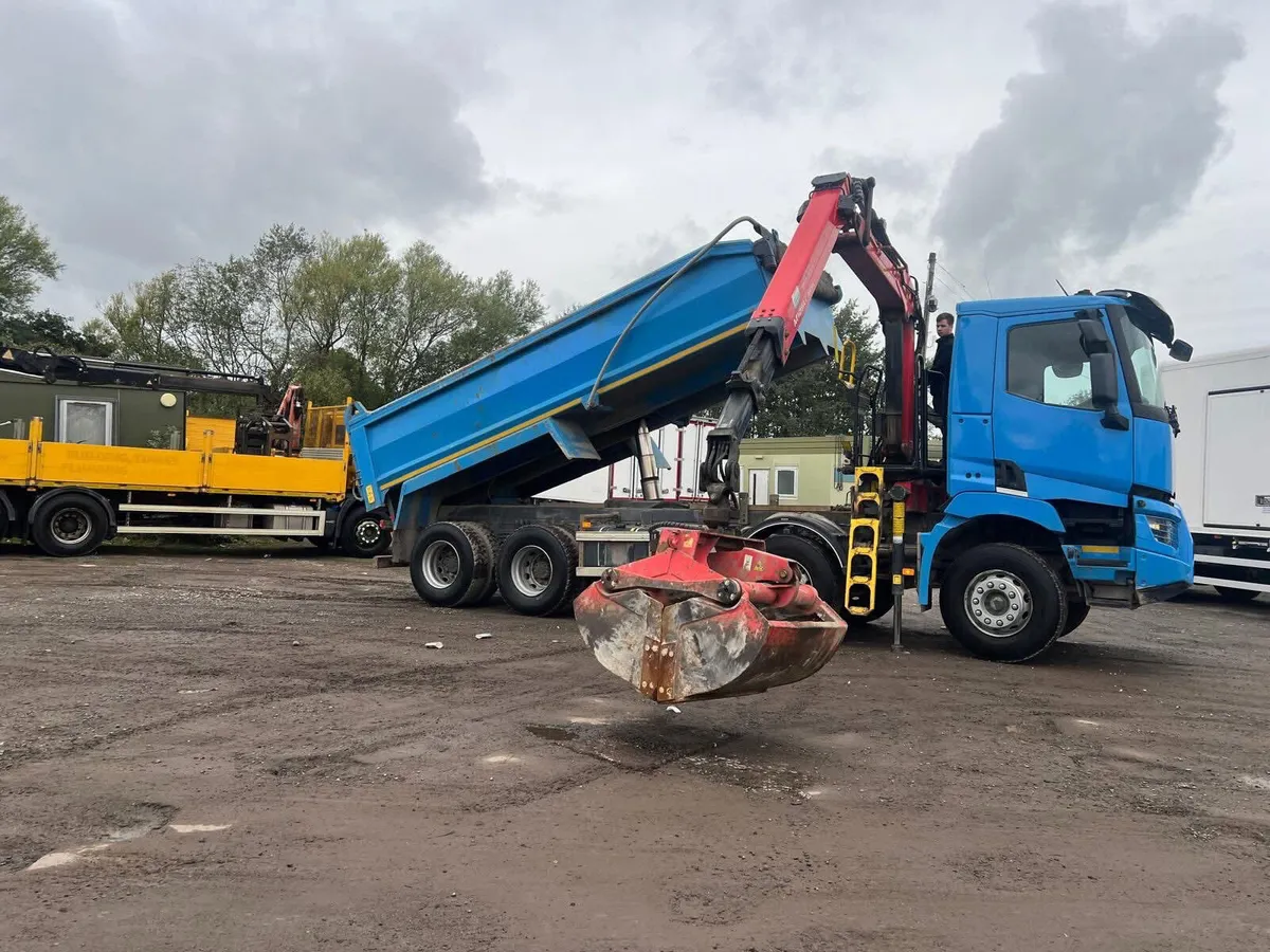 Renault Epsilon Grabloader - Image 2