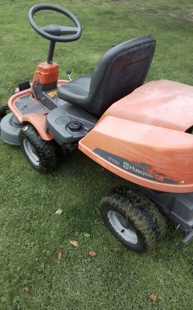 Ride on mowers - Image 1