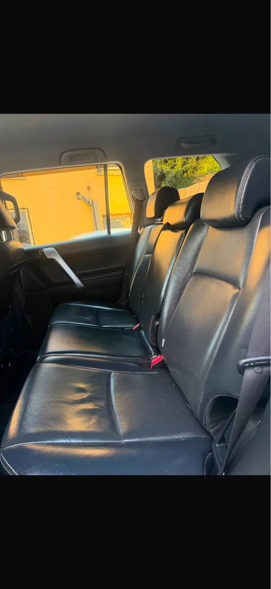 Toyota landcruiser business - Image 4