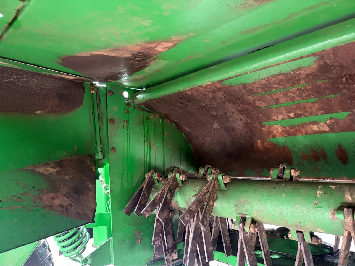 John Deere 1365 Mower Conditioner 2019 - Image 3