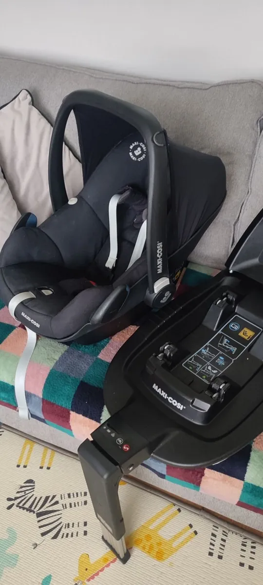 Car seat and iso fix bases - Image 2