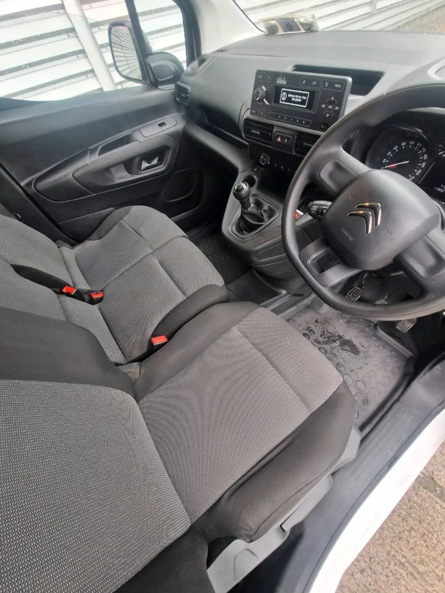 2021 CITROËN BERLINGO LOW MILEAGE - Image 3