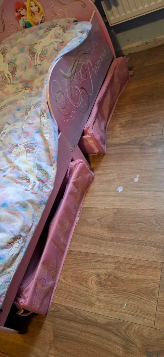 Disney Princess bed - Image 2