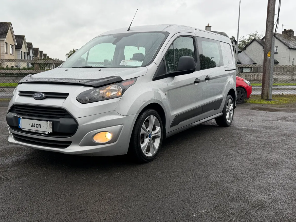 ABSOLUTELY IMMACULATE 2018 CREW CAB CONECT - Image 3