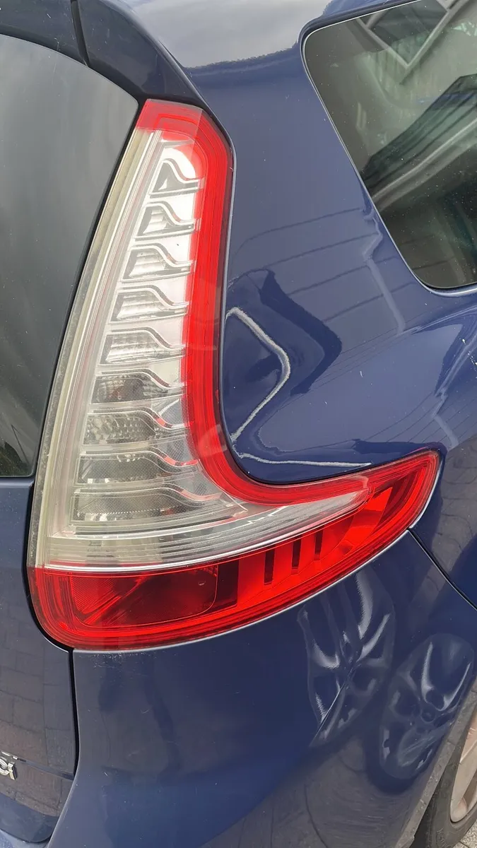 2013 Renault Grand Scenic - Image 3