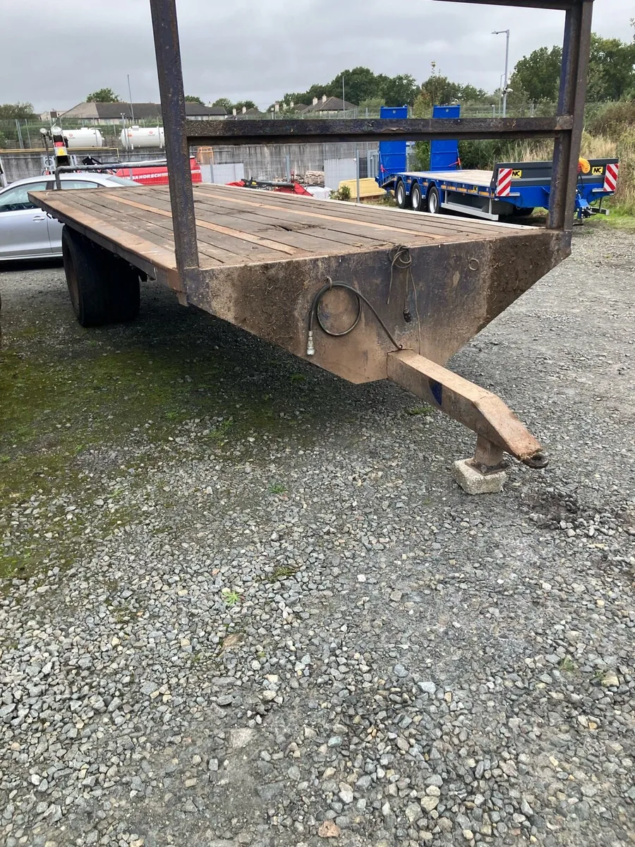 Trailer - Image 1