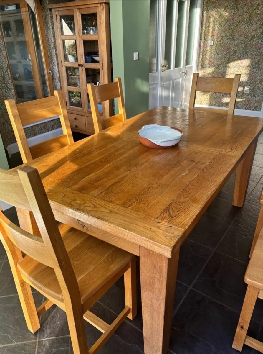 Dining Room Solid Oak Table and Chairs - Image 4