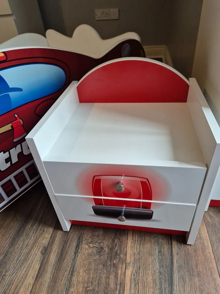Kid's bed - Image 3