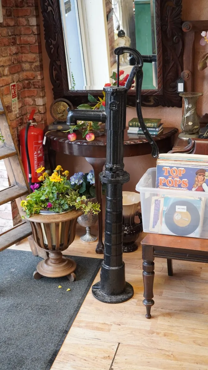 Cast Iron Hand Water Pump - Image 1
