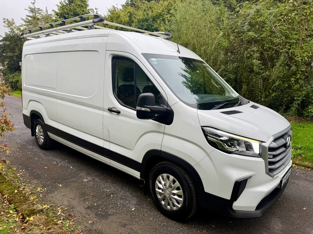 2023 Maxus Deliver 9 Low kilometres - Image 1
