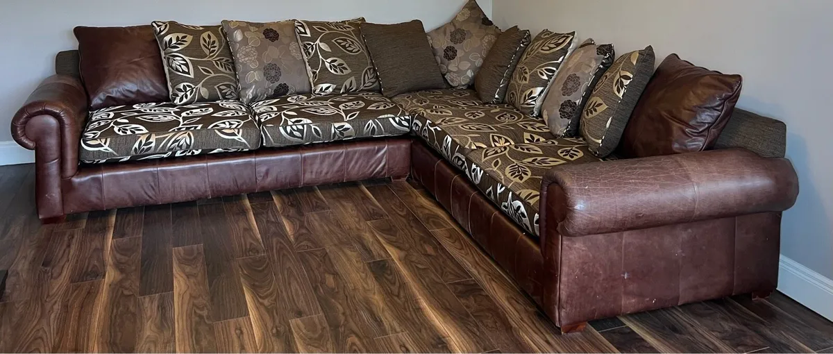 Couch - Image 1